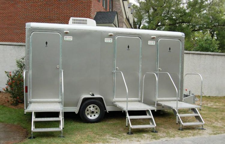 Luxury-Porta-Potty-Rental-Cost